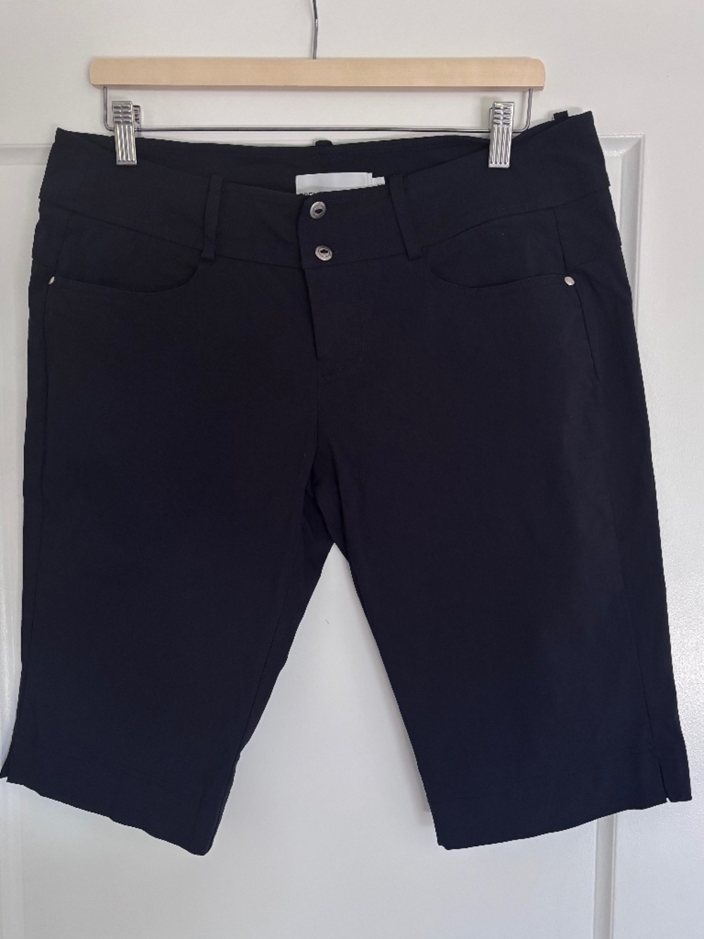 Brenda Beddome Black Bermuda Shorts Made in Canada Women’s Size 32